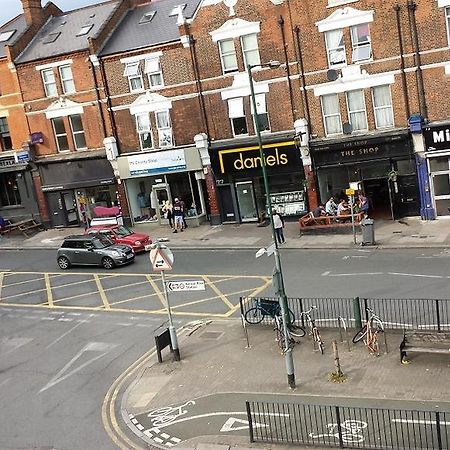ホテルKensal House Portobello London Wembley エクステリア 写真