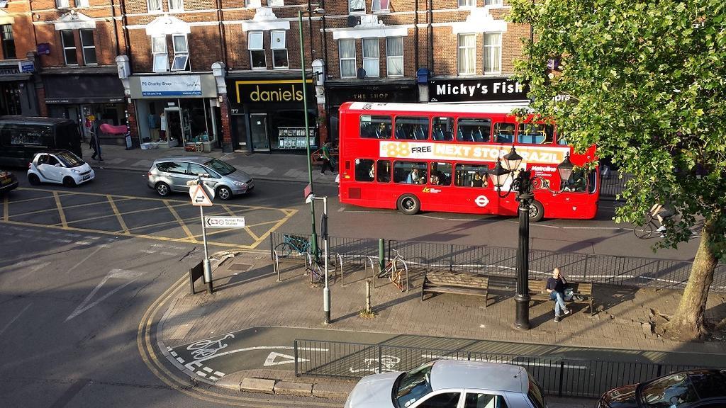 ホテルKensal House Portobello London Wembley エクステリア 写真