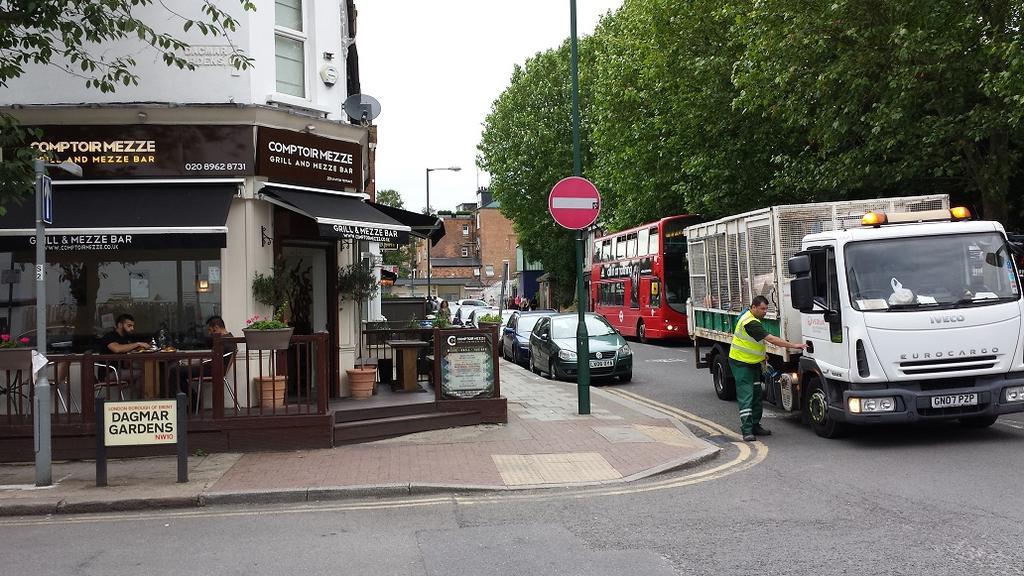 ホテルKensal House Portobello London Wembley エクステリア 写真